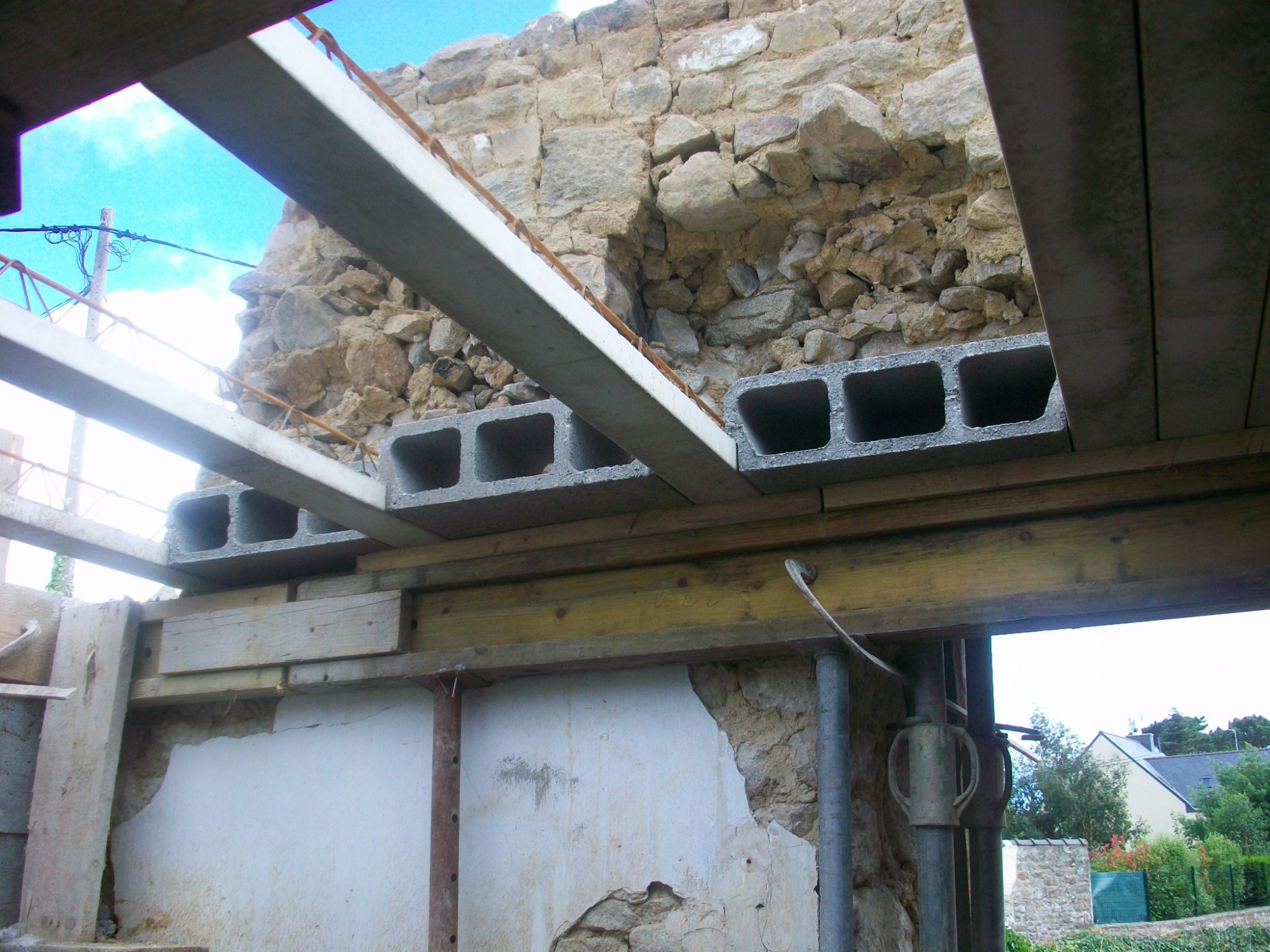 Rénovation maison pierre sur Auray, Passivéo, création nouveau plancher  béton