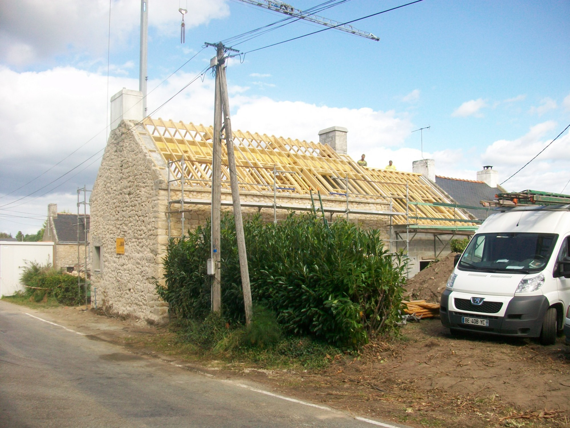 Rénovation maison pierre sur Auray, Passivéo, reconstitution des structures porteuses